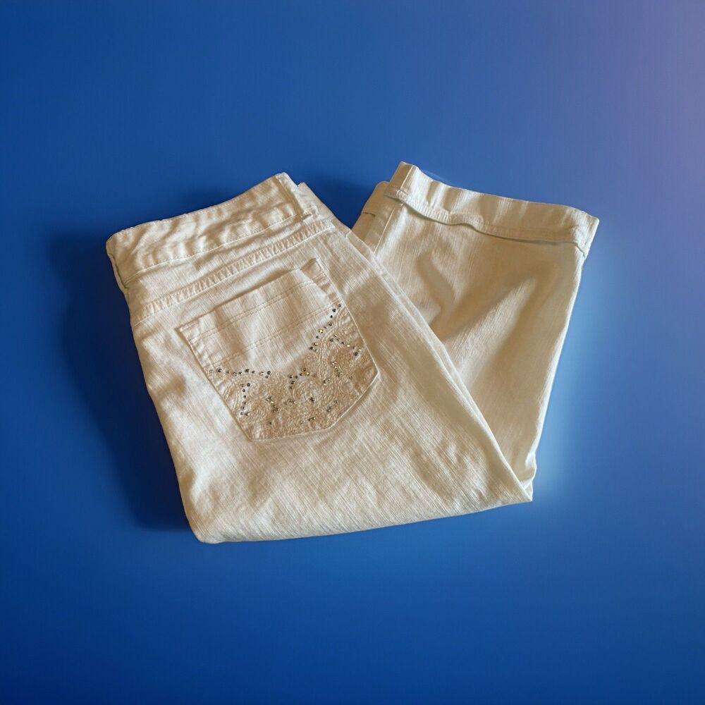 Gloria Vanderbilt Gabby Skimmer Size 12 White Denim Embellished Good Condition - Picture 4 of 16